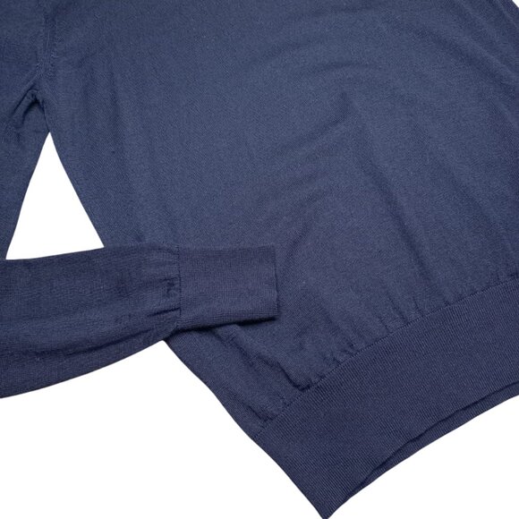 UNIQLO Navy Crewneck Sweater – Women’s XS – Lightweight Classic Knit - Picture 2 of 5
